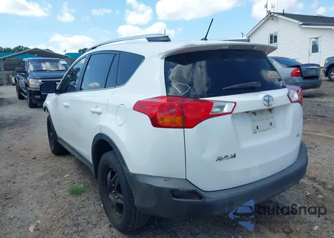 2015 Toyota Rav4 Le z USA, uszkodzony, nr VIN 2T3ZFREV8FW167192